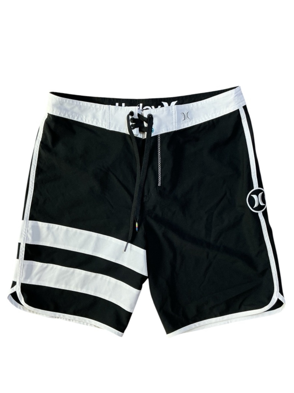 Hurley Phantom Black & White Boardshorts – Size 30